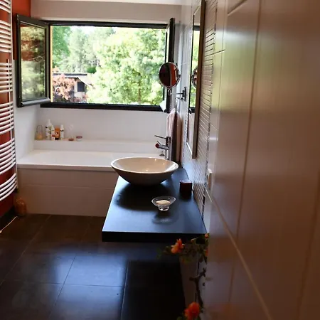 La Californie منزل للإقامة Changé