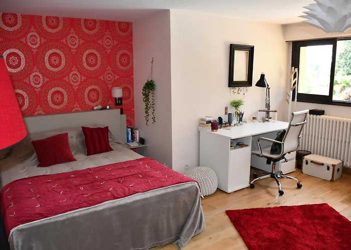 Проживание в семье La Californie Change (Sarthe)